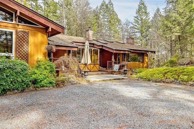 5 of 66 - 2298 Munn Rd, Highlands, BC