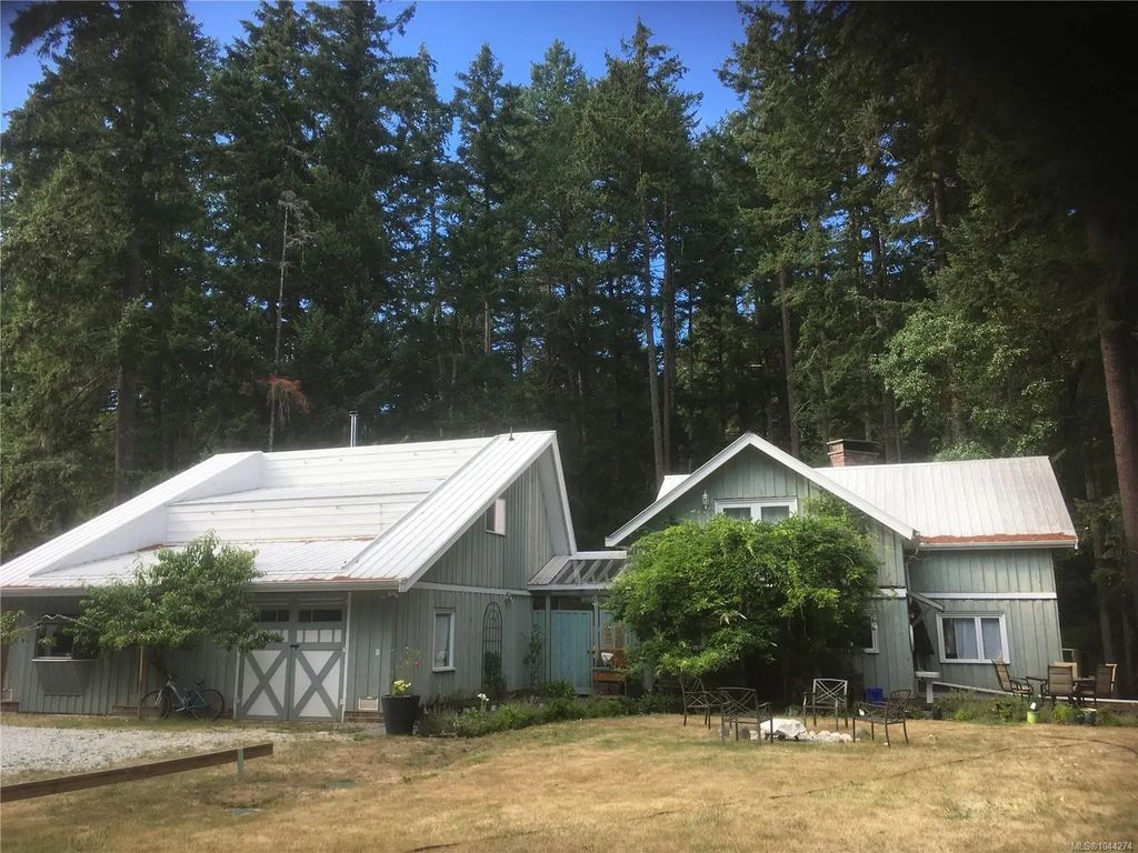 1215 North End Rd, Salt Spring