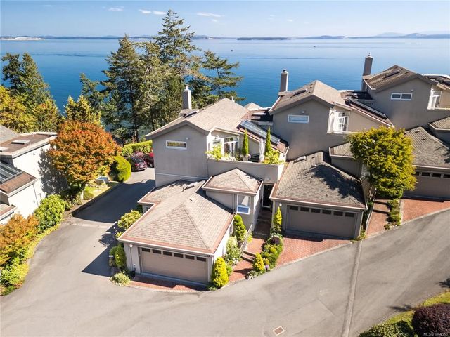 3 of 41 - 4771 Cordova Bay Rd 5, Saanich, BC