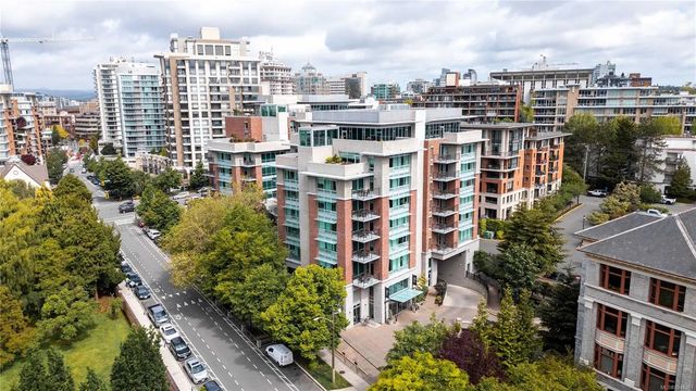 3 of 42 - 810 Humboldt St A209, Victoria, BC