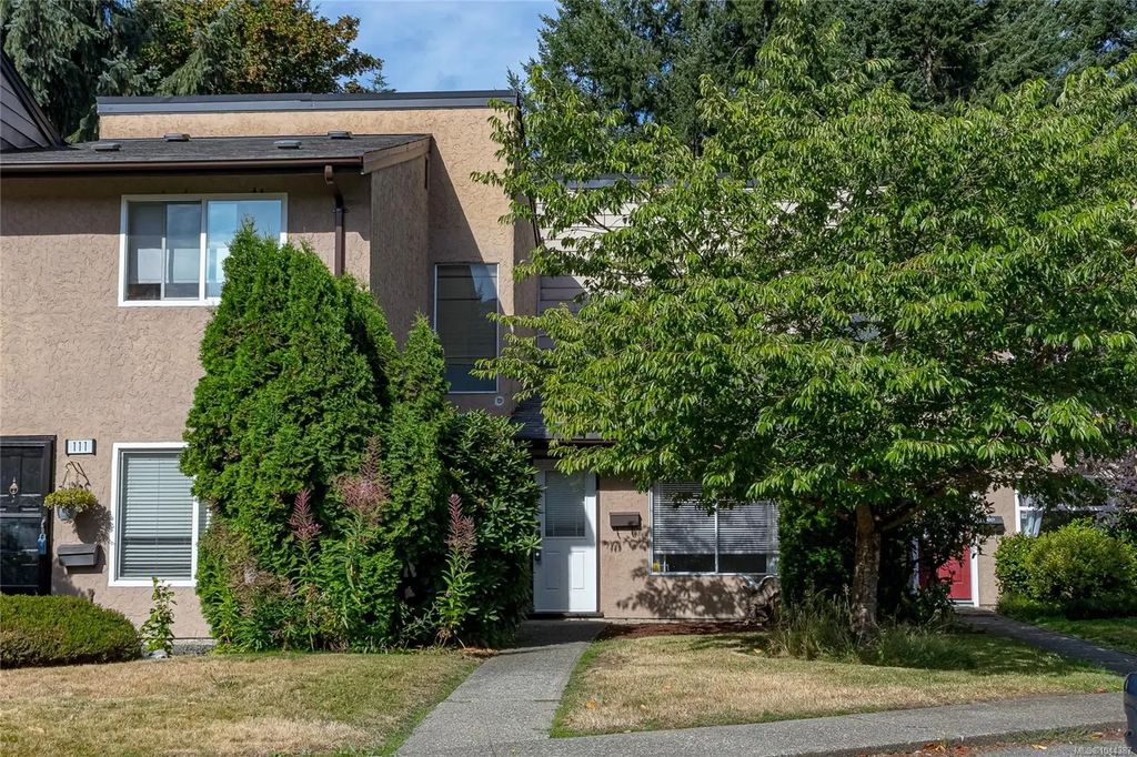 2860 Sooke Lake Rd 112, Langford