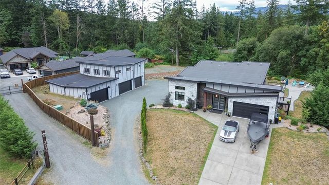 3 of 98 - 3211 Pinder Pl, Cobble Hill, BC