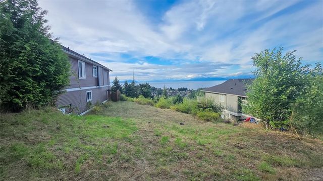 3 of 13 - 4666 Laguna Way, Nanaimo, BC