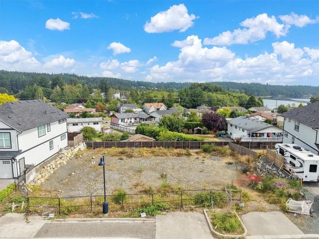 2 of 9 - 280 Seafield Rd, Colwood, BC