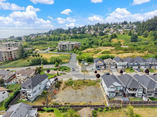 4 of 9 - 282 Seafield Rd, Colwood, BC