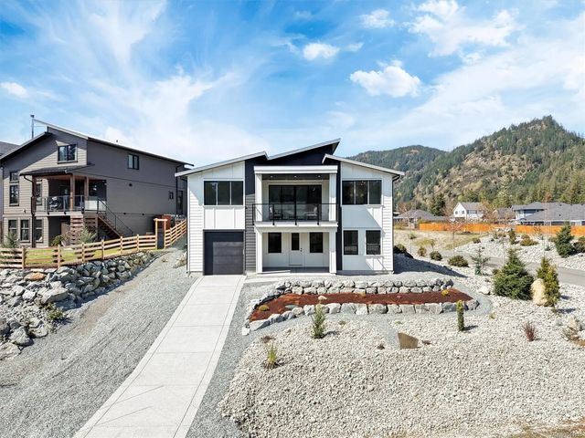 2 of 56 - 9382 Lakefront Rise, Lake Cowichan, BC