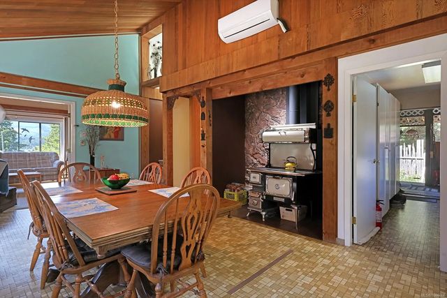 5 of 27 - 2570 Piercy Rd, Denman Island, BC