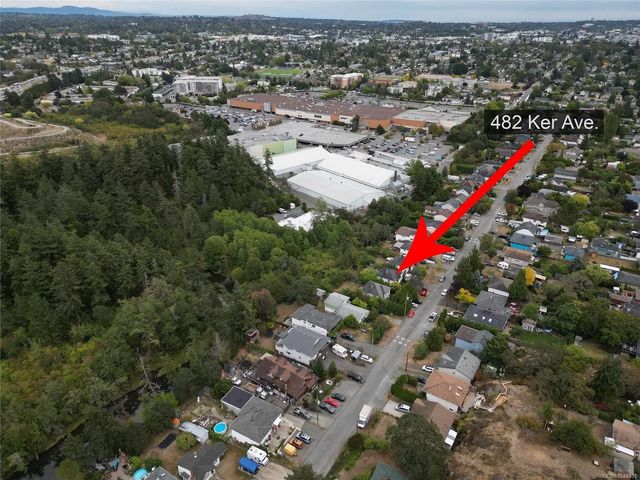 5 of 35 - 482 Ker Ave, Saanich, BC