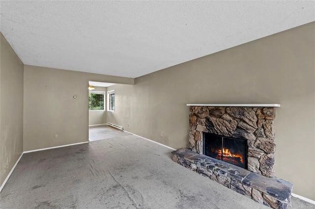 5 of 25 - 826 Holly Hill Rd, Nanaimo, BC
