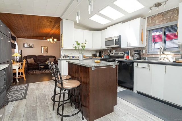 2 of 35 - 1736 Timberlands Rd 112, Ladysmith, BC
