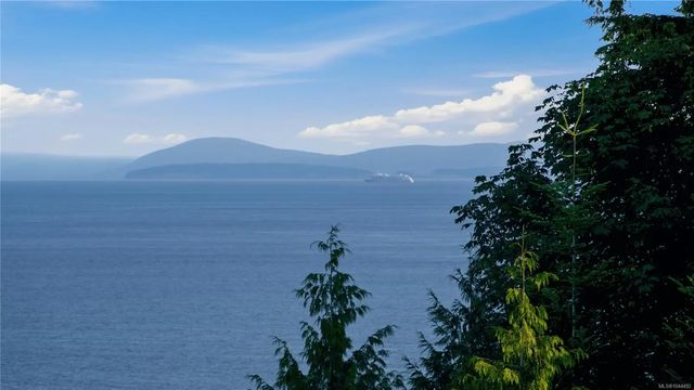 3 of 15 - 6069 Breonna Dr, Nanaimo, BC