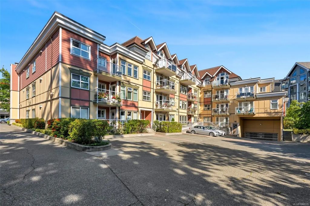 655 Goldstream Ave 214, Langford