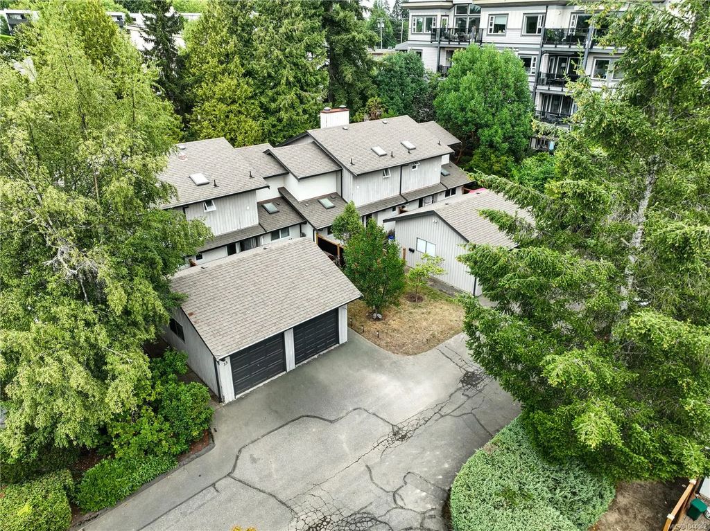 1184 Clarke Rd 14, Central Saanich