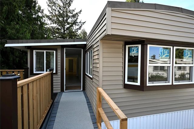 2 of 21 - 1000 Chase River Rd 55, Nanaimo, BC