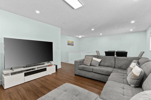 5 of 37 - 1039 Haslam Ave, Langford, BC