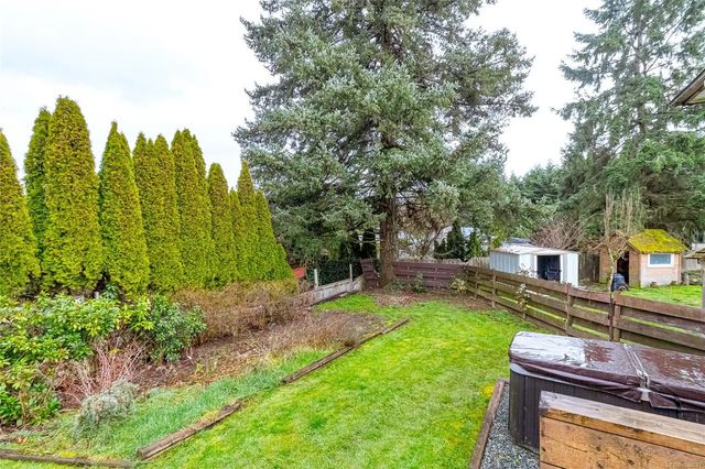 3 of 49 - 3030 Dogwood Rd, Duncan, BC