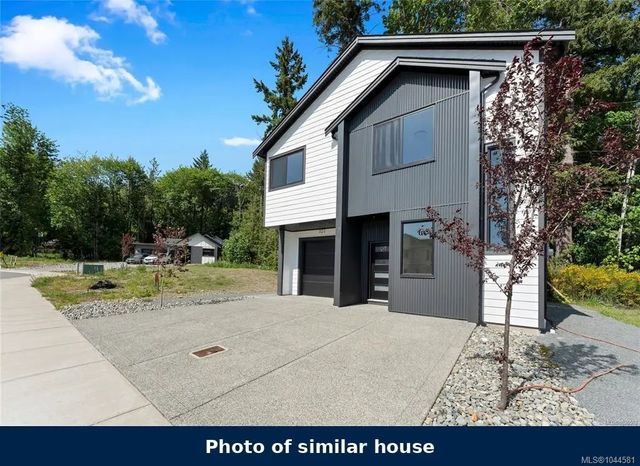 4 of 9 - 118 Plante Cres, Lake Cowichan, BC