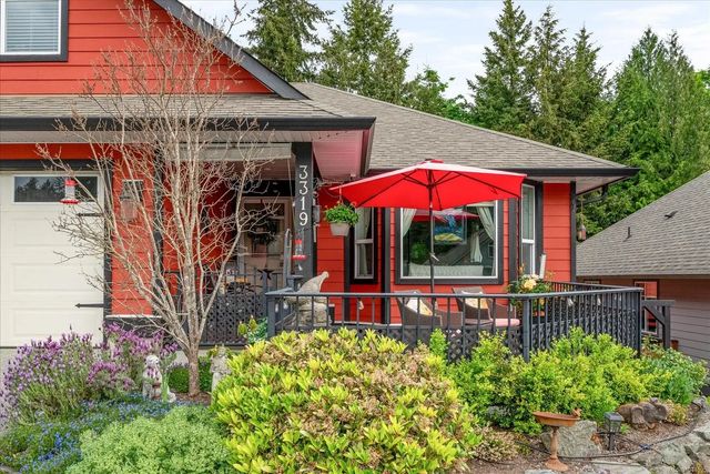 3 of 52 - 3319 Cook St, Chemainus, BC