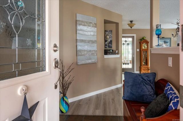 5 of 52 - 3319 Cook St, Chemainus, BC