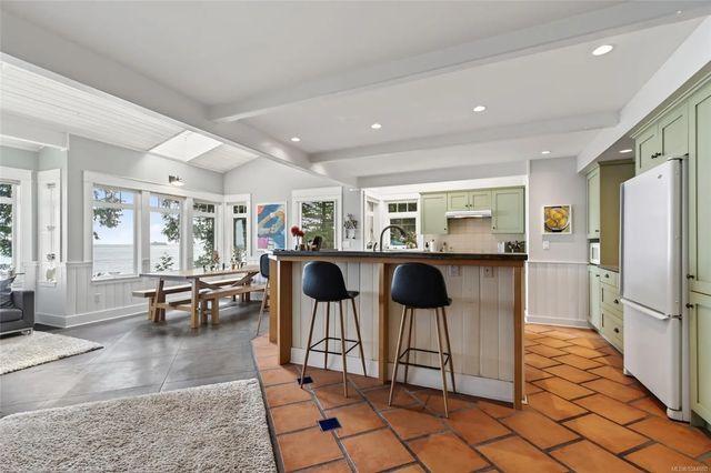 2 of 45 - 105 Island Park Dr, Galiano Island, BC