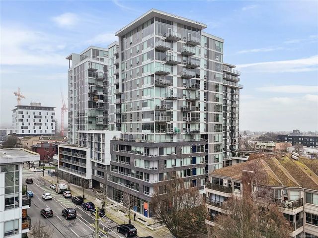 2 of 29 - 989 Johnson St 213, Victoria, BC