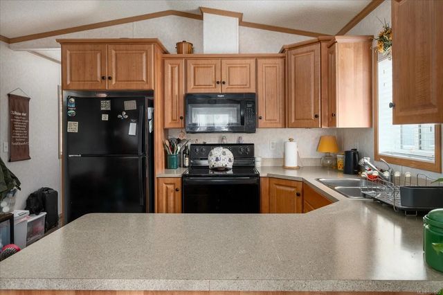 5 of 18 - 1 Honey Dr, Nanaimo, BC