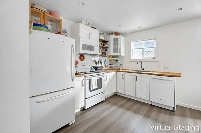 3 of 96 - 426 & 426a Buller St, Ladysmith, BC