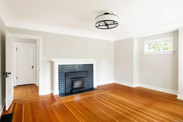 4 of 38 - 2168 Bartlett Ave, Oak Bay, BC