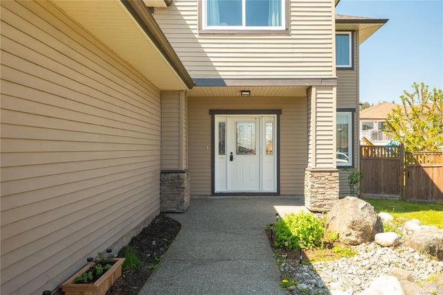 4 of 69 - 525 Ballou Pl, Ladysmith, BC