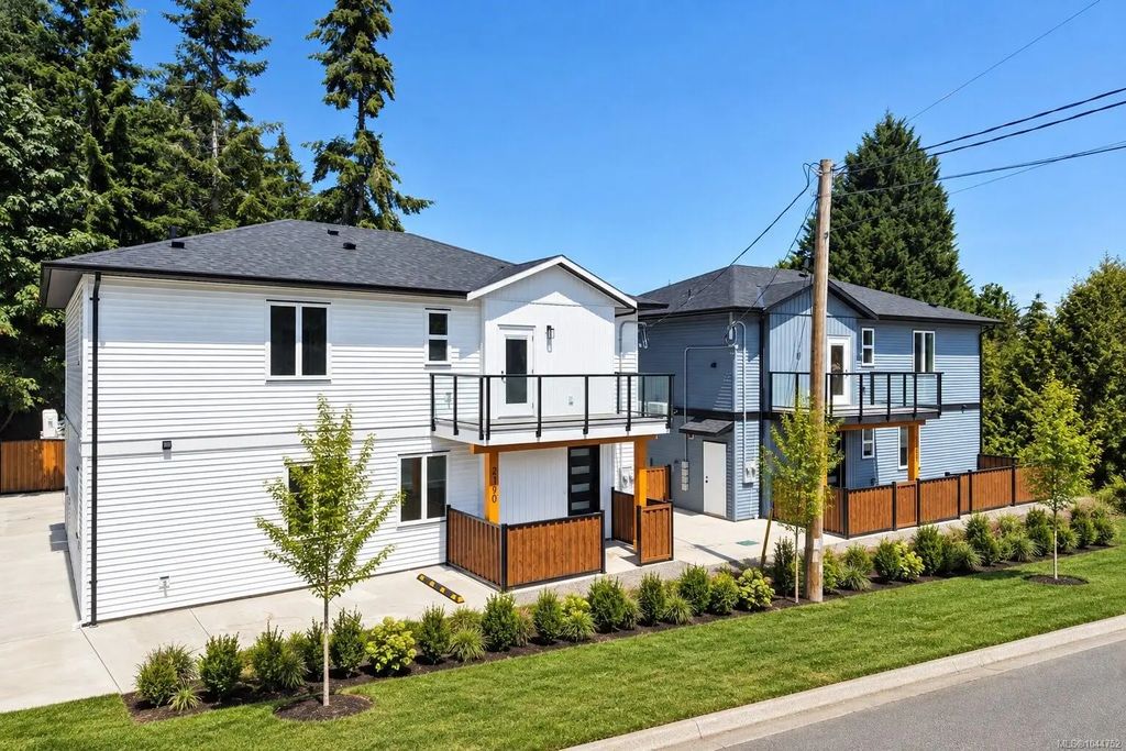 2190 Jingle Pot Rd 200, Nanaimo