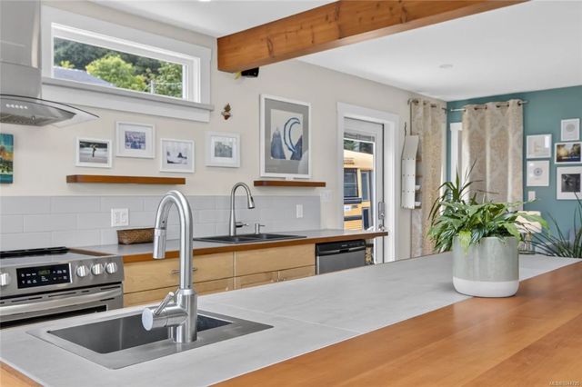 2 of 45 - 5674 Market St, Union Bay, BC