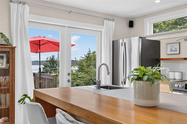 5 of 45 - 5674 Market St, Union Bay, BC