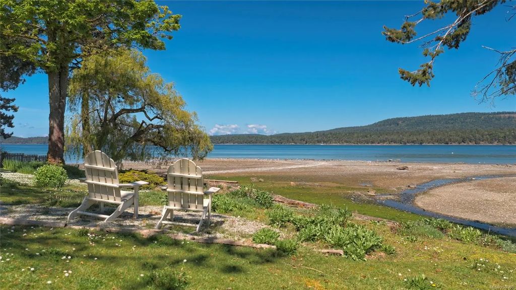 1607 North Beach Rd, Salt Spring