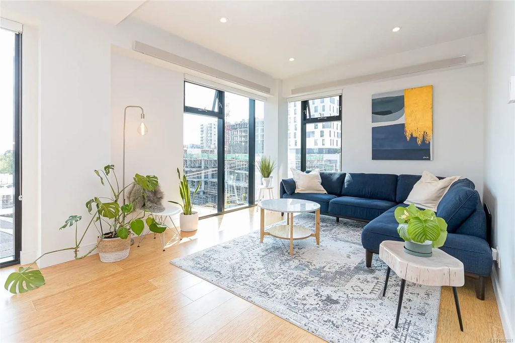 1411 Cook St S404, Victoria