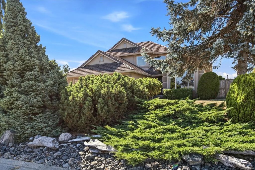 1096 Aery View Way, Parksville