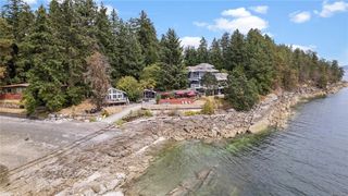 11680 Fairtide Rd, Ladysmith