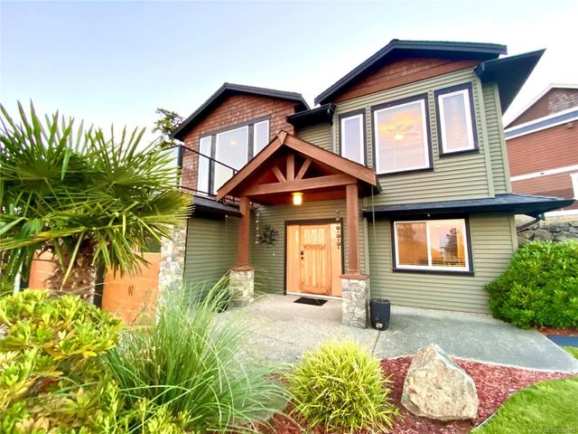 4 of 46 - 3702 Glen Oaks Dr, Nanaimo, BC
