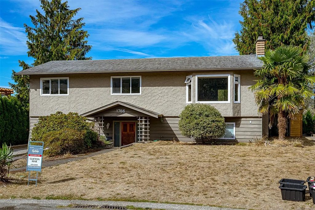1766 Halliday Pl, Saanich