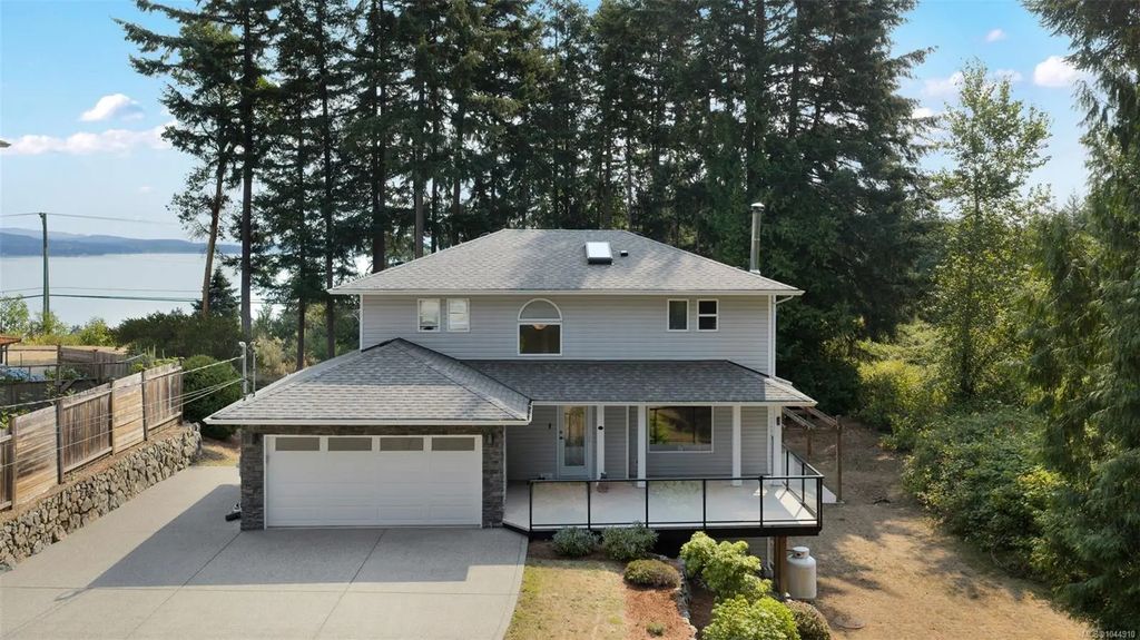 2437 Benko Rd, Mill Bay