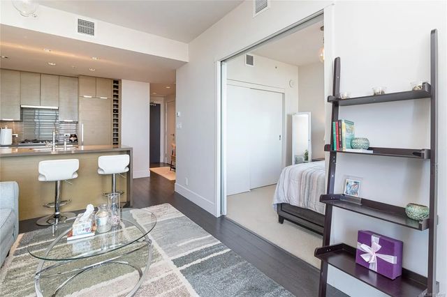 5 of 24 - 83 Saghalie Rd 708, Victoria, BC