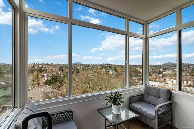 2 of 64 - 2920 Cook St 501, Victoria, BC