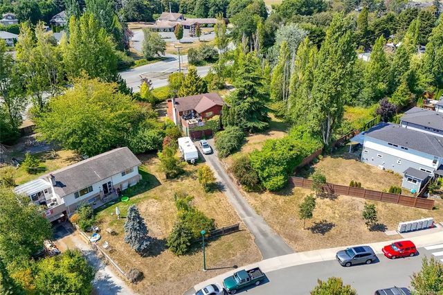 2 of 30 - 9254 Rideau Ave, North Saanich, BC