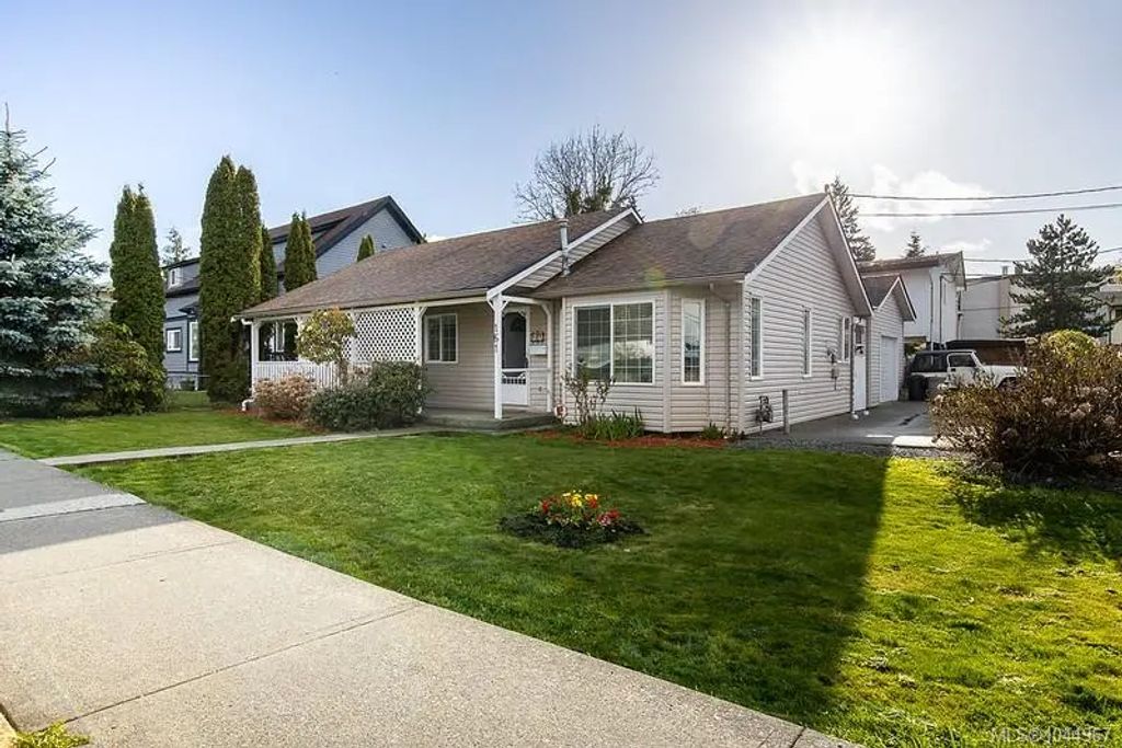 161 Mckinstry Rd, Duncan