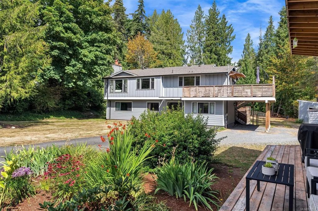 1127 Stuart Cres, Cobble Hill