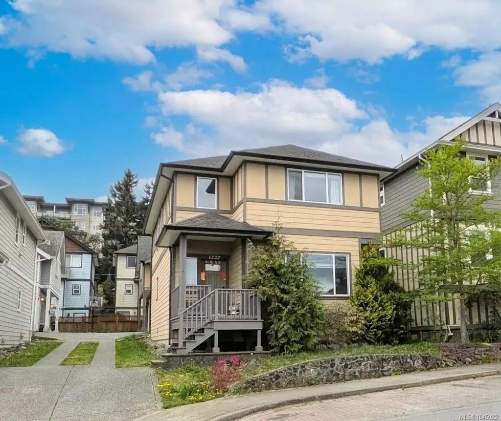 1227 Freshwater Cres, Langford