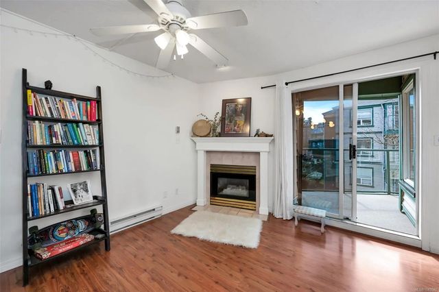 3 of 20 - 899 Darwin Ave 212, Saanich, BC