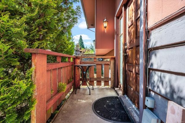 3 of 41 - 2682 Beaver Creek Cres, Nanaimo, BC