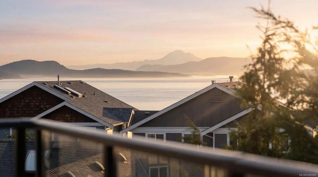 3 of 46 - 2295 Adela Pl, Sidney, BC