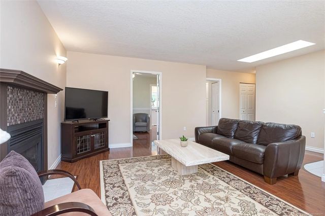5 of 27 - 6140 Denali Dr, Duncan, BC
