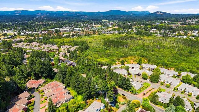 2 of 62 - 4355 Emily Carr Dr, Saanich, BC